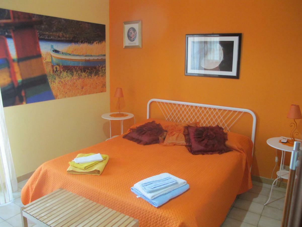 La Casa Del Nonno Bed & Breakfast Milazzo Dış mekan fotoğraf